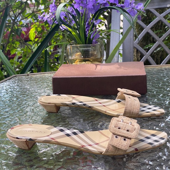 Burberry Beige Nova Check Suede Sandals - Picture 7 of 16